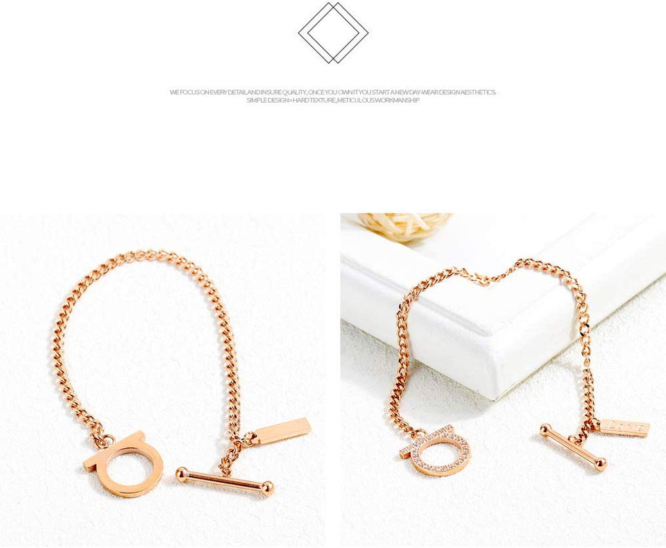 CHIFEI Pulsera Amor Acero Inoxidable Oro Rosa con Piedra Cúbico Zirconia Letra D Estilo Clásico Mujer