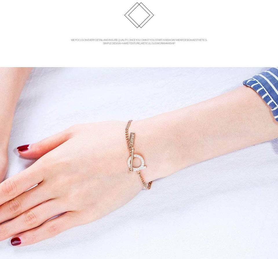 CHIFEI Pulsera Amor Acero Inoxidable Oro Rosa con Piedra Cúbico Zirconia Letra D Estilo Clásico Mujer